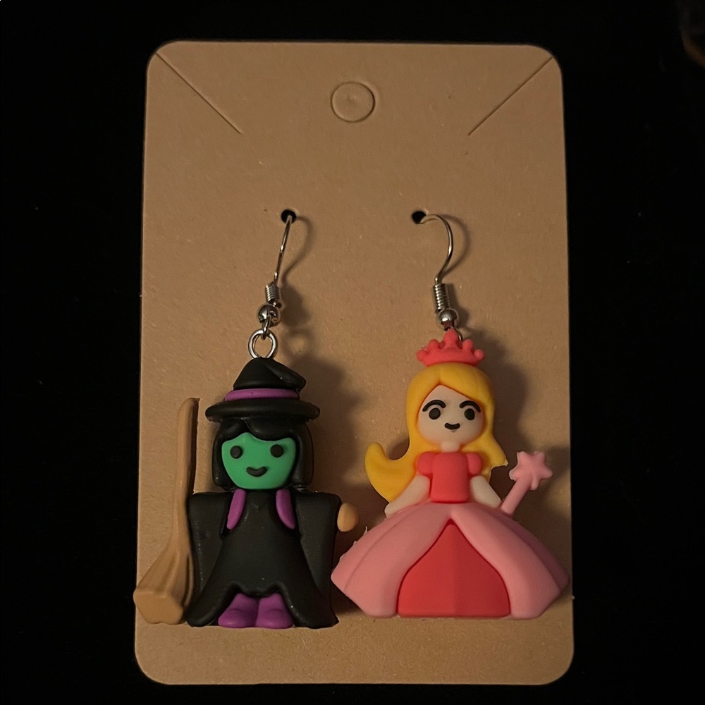 Wicked Good Witch Bad Witch 3D Earrings NIP